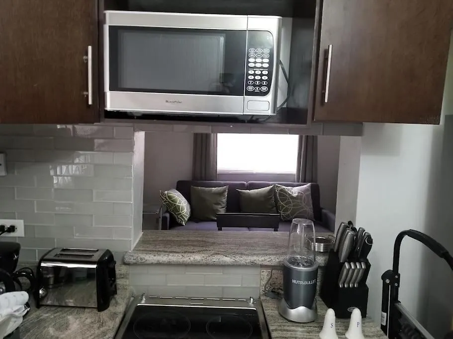 קינגסטון Ridgeview Suites 1 To 3 0*,